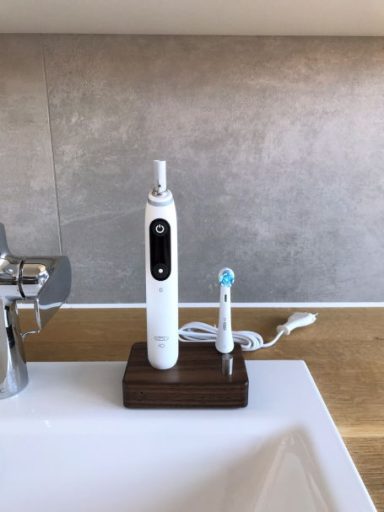 Olivia Zahnbürstenhalter Oral B iO Bürstenköpfe